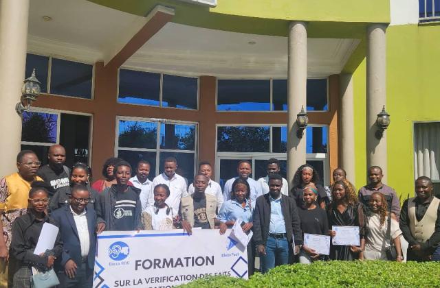 Nord-Kivu : « Eleza RDC » forme des journalistes, étudiants et influenceurs sur la vérification des faits