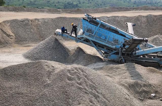 Modernisation des routes Kasindi-Beni-Butembo : le Gouverneur serre la vis contre le surpoids des containers