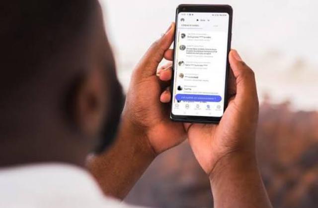 Cyberharcèlement dans l’Est de la RDC : à Butembo, Beni et Bunia, des victimes piégées et réduites au silence (Reportage)