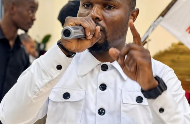 Nord-Kivu : le député provincial Julio Makeusa réclame la levée immédiate de l’état de siège après le carnage des ADF en ville de Beni