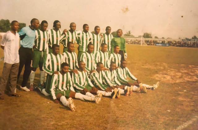Photo de l’effectif du DC Virunga lors de la finale de Coupe du Congo à Bandundu, finale perdu face à Bukavu Dawa (2-0)