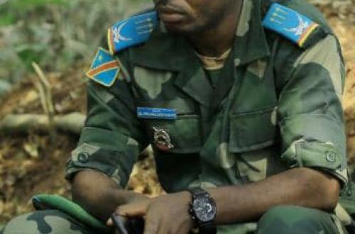 <p>Le capitaine Antony Mwalushay, porte-parole de l’armée dans le Grand Nord du Nord-Kivu. © Presse militaire</p>
