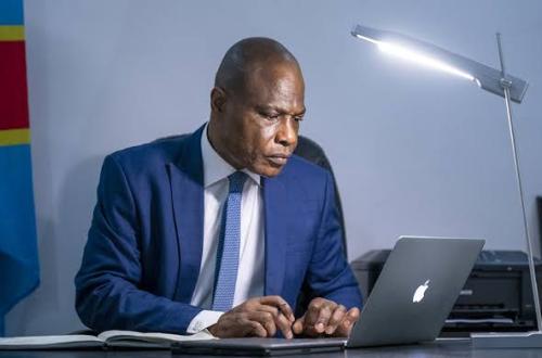 <p>Martin Fayulu rappelle que tout congolais a le droit et le devoir sacré de défendre l’intégrité de la RDC face à une agression extérieure</p>
