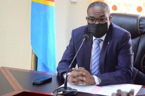 <p>Théo Kasi Ngwabidje </p>
