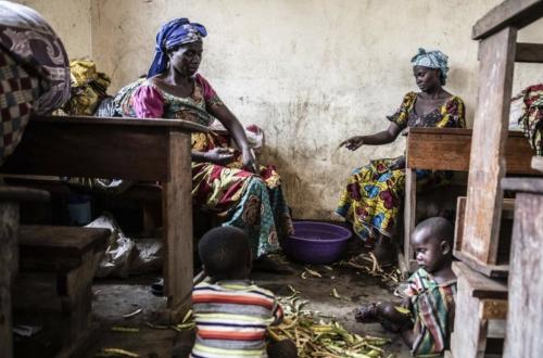 <p>Rutshuru : Des salles de classe toujours occupées par des déplacés de guerre, une rentrée scolaire très hypothétique</p>

