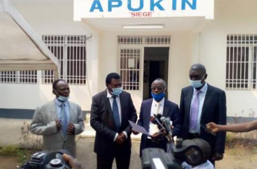 <p>“Pour des raisons évidentes, l’Assemblée Générale de l’APUKIN repoussée pour une date ultérieure” (Communiqué)</p>
