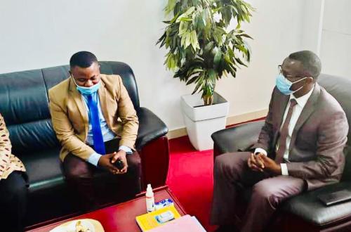 <p>Kinshasa, le 10 janvier 2021. Le Ministre Paluku et les députés provinciaux. Photo : Obed K.</p>
