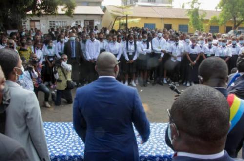 <p>Le premier ministre Sama Lukonde encourage les parents à envoyer leurs enfants à l’école ce lundi 5 septembre 2022</p>
