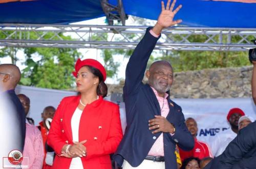 <p>Vital KAMERHE propose la déclaration du Nord Kivu et Ituri zone sinistre et la suspension des impôts et taxes.</p>
