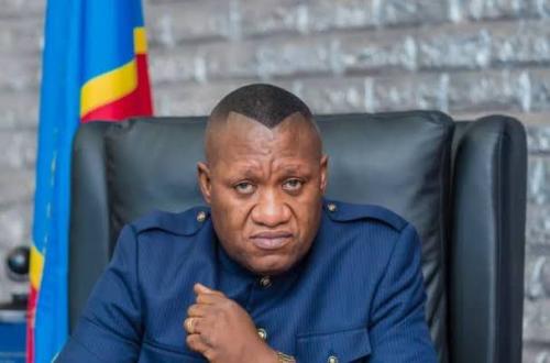 <p>Suite à son exploit dans la réalisation des recettes, le gouvernement en passe d’augmenter son budget 2022 de près de 2,5 milliards de dollars, selon Alingete</p>
