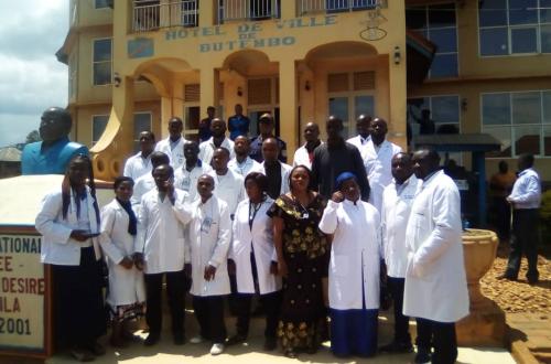 <p>Les médecins de Butembo exigent l’autorisation de port d’armes par le personnel soignant dans les « zones rouges »</p>
