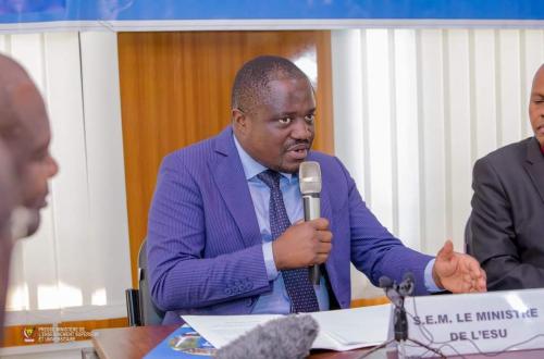 RDC : Muhindo Nzangi veut que les listes des étudiants n’ayant pas encore reçu leurs diplômes lui soient envoyées