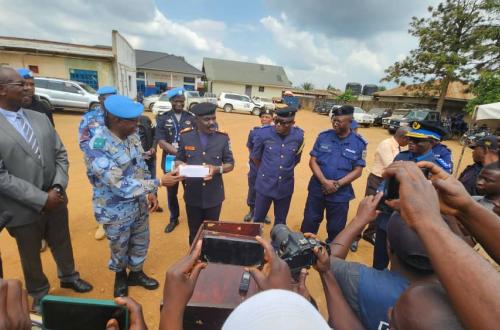 Nord-Kivu : La MONUSCO a procédé à la remise officielle du bâtiment Q.G de la PNC Oïcha et 25 conteneurs aménagés à la PNC Beni ville