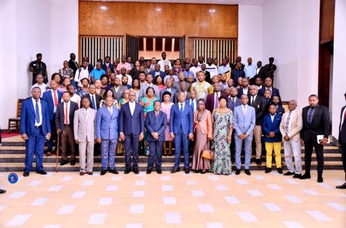 Kinshasa : Bahati Lukwebo lance une séance de formation de ses nouveaux agents administratifs