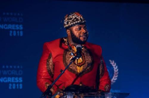 Kinshasa : Le Roi Fabrice Zombi Kaviaboko détenu au camp Tshiatshi depuis plusieurs jours, dénonce son avocat