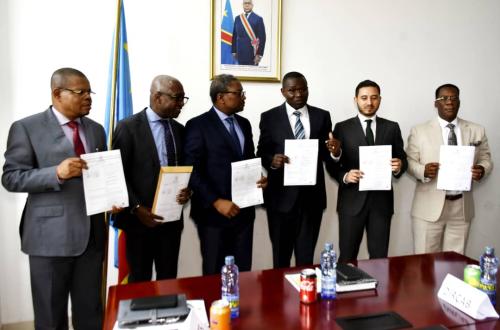 RDC : Remise officielle de l'arrêté interministériel portant approbation du contrat d'aménagement entre l'AZES et la SIDIC/ARISE