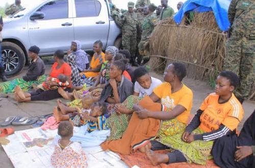 Beni : Les FARDC libèrent 17 otages et capturent 2 ADF dans la forêt de Kamungu