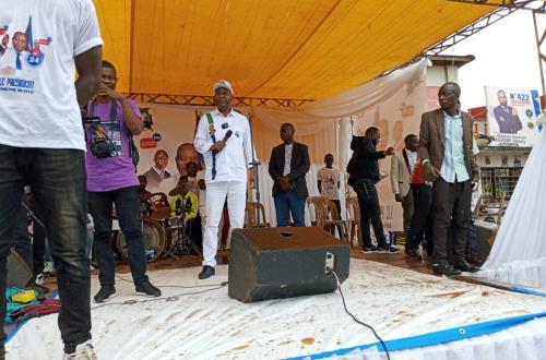 Beni : Une fois élu président de la RDC, Adolphe Muzito promet allouer un milliard de USD à l'armée chaque année pour améliorer les conditions de vie des militaires