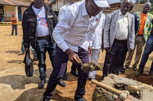 Lubero : La fondation Julien Paluku Kahongya finance les travaux de construction d’une maternité moderne