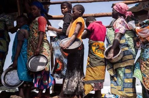 Guerre du M23 : après deux jours passés sans manger, un enfant d'au moins quatre ans meurt dans le camp de Birindule à Bwito