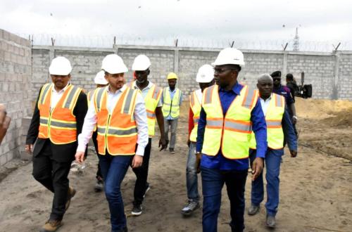 ZES de Kin-Malebo : Julien Paluku inspecte les travaux de construction des infrastructures par la société ARISE