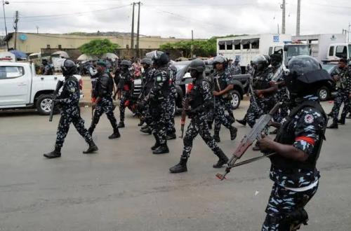 Près de 100 policiers Congolais fuient en Ouganda face à l'Intensification des combats dans le groupement de Binza