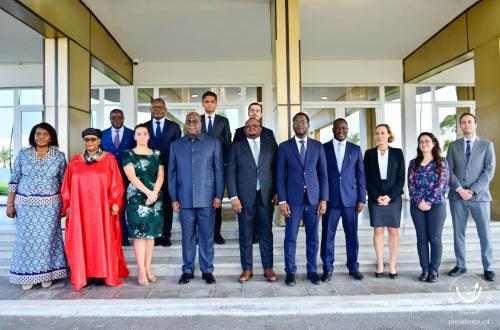 Un accord de 2.8  milliards USD signé pour les programmes triennal et climatique