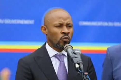 Patrick Muyaya dénonce l'hypocrisie de l'EAC et rappelle le cadre du dialogue