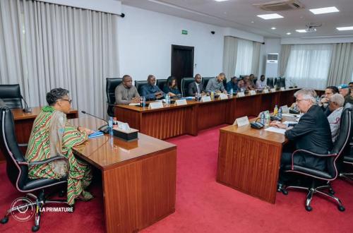 Judith Suminwa et Jean-Pierre Lacroix discutent de l’application de la résolution 2773