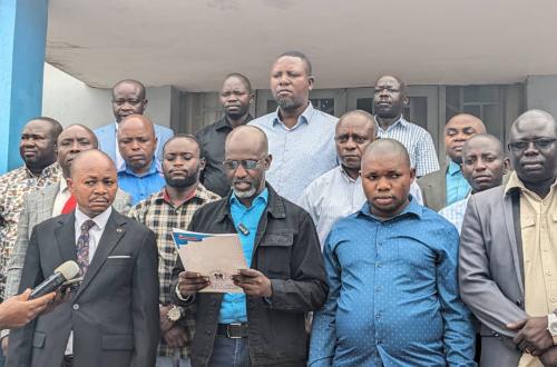 Les élus provinciaux dénoncent le faible engagement des animateurs de l'état de siège