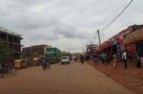 Paralysie d'activités économiques suite à la protestation contre le retrait de l'UPDF