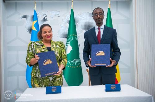 Signature d’un accord historique de coopération bilatérale après plus de 25 ans