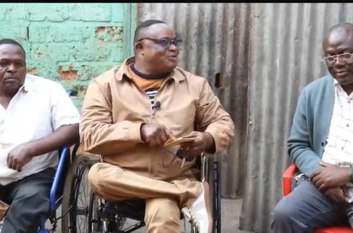 Haut-Katanga : le Sénateur Salomon Idi Kalonda Della au chevet des personnes avec la mobilité réduite pour une formation professionnelle