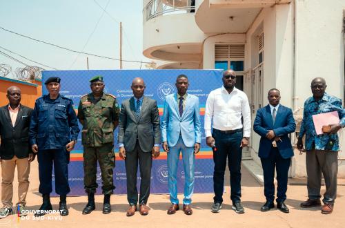 Sud-Kivu : le Gouverneur Jean-Jacques Purusi tient un Conseil de Sécurité suite aux incidents survenus à Uvira entre les FARDC et Wazalendos