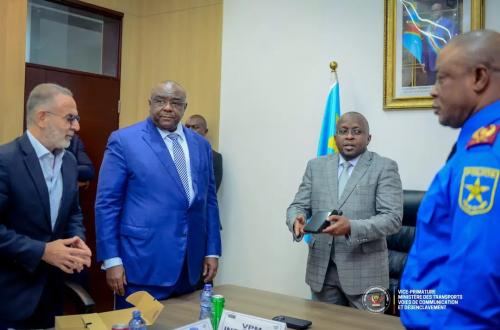 RDC : le gouvernement lance le contrôle des permis de conduire à puce électronique