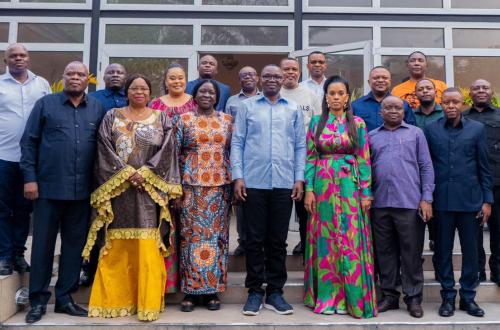 Kinshasa : reconduction de Julien Paluku au ministère du commerce extérieur, le regroupement AB-50 rend hommage à Félix-Antoine Tshisekedi