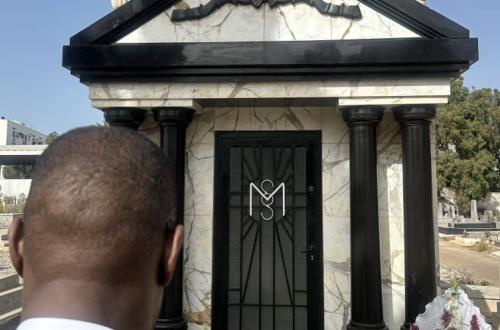 RDC : Nzanga Mobutu rend hommage à son père 28 ans après sa disparition