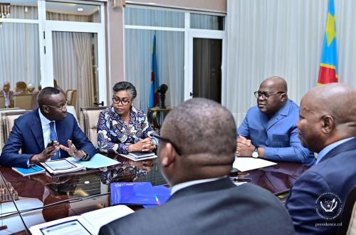RDC : le gouvernement prépare des mesures concrètes pour faire ressentir la hausse du franc Congolais dans le panier de la ménagère