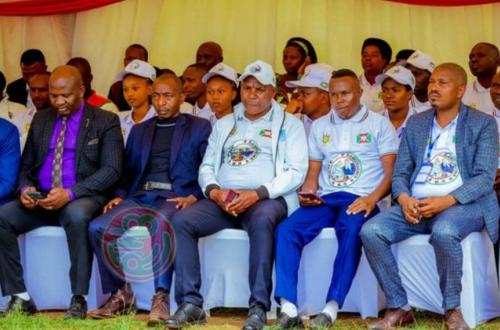 Butanyerera : le Président Evariste Ndayishimiye installe la nouvelle Administratrice de Muhanga