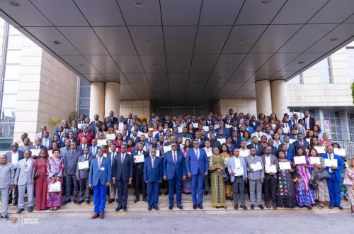 RDC : remise des certificats de participation à la formation continue des cadres et agents de l’Administration des Mines