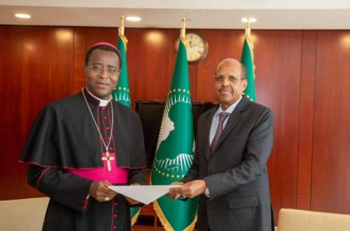 UA/Saint-Siège : le nouvel Ambassadeur présente ses lettres de créance et renforce la coopération