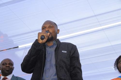Le député provincial élu de Nyiragongo, Julio Makeusa, a réservé un accueil chaleureux au Président de l’Assemblée nationale, Aimé Boji Sangara, lors de son meeting à Butembo
