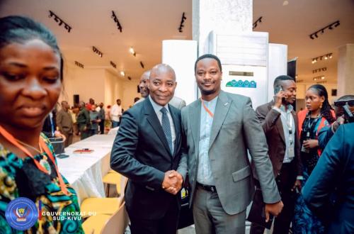 Kinshasa : le Gouverneur du Sud-Kivu Jean-Jacques Purusi prend part aux activités du Forum national des affaires coutumières