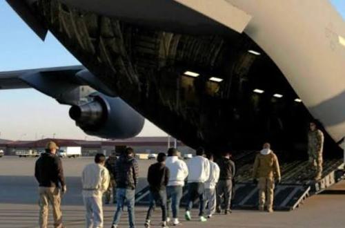 RDC : l’arrivée à Kinshasa de migrants expulsés des USA soulève des questions sur les politiques migratoires