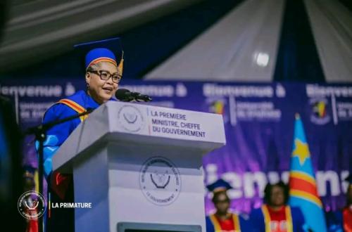 RDC : Judith Suminwa élevée au rang de Docteur Honoris Causa par l’Université de Kinshasa