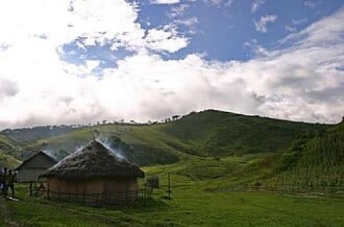 Sud-Kivu : à Idjwi, l’accès à l’école reste un luxe interdit aux enfants des peuples autochtones