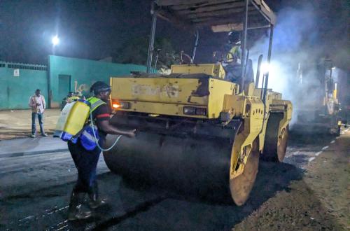 Beni : l’expertise locale à l’œuvre pour moderniser les routes de la ville