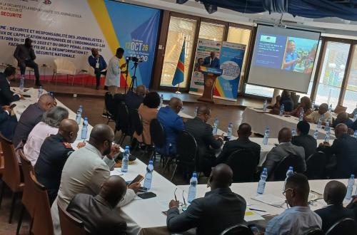 Kinshasa : une table ronde nationale réunit médias, justice et sécurité autour de la protection des journalistes