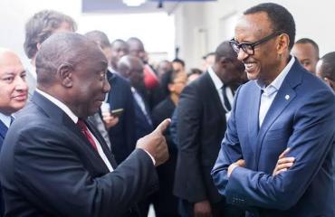 Kagame et Ramaphosa unis (enfin ?) pour une paix “made in Africa”