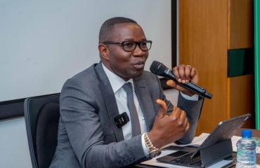 Lutte contre la contrebande du ciment à Kinshasa : Julien Paluku saisit le SEGUCE, la DGDA, l’OCC et la justice